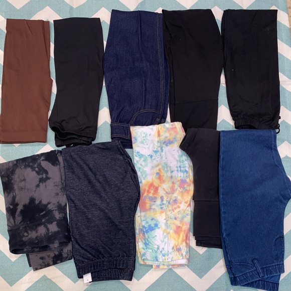 Women’s leggings bundle - Picture 1 of 15